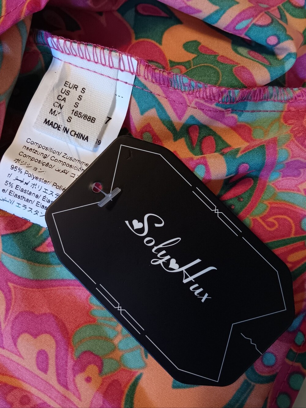 SolyHux Multicolored Print Halter Top Small NEW - Picture 7 of 8
